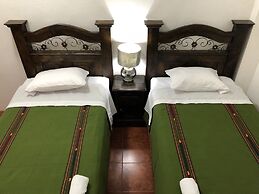 Hotel Panajachel Los Angeles