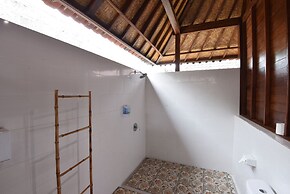 Sunday Huts Lembongan