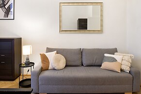 Wawelove Spacious 3 Bedroom Apartment