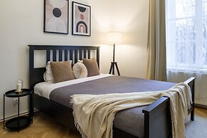 Wawelove Spacious 3 Bedroom Apartment