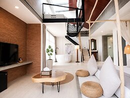 YOLO Bangkok Boutique Hotel