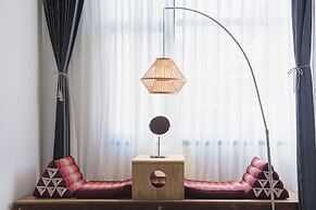 YOLO Bangkok Boutique Hotel