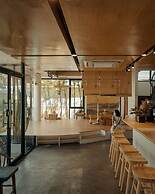 YOLO Bangkok Boutique Hotel