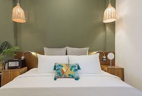 YOLO Bangkok Boutique Hotel