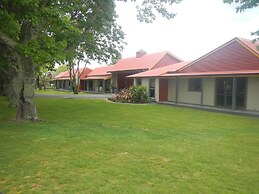 ASURE Oak Estate Motor Lodge