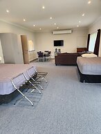 ASURE Oak Estate Motor Lodge