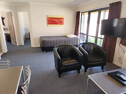 ASURE Oak Estate Motor Lodge