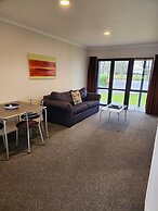 ASURE Oak Estate Motor Lodge