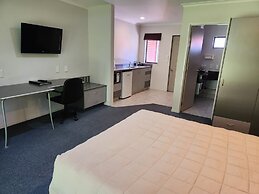 ASURE Oak Estate Motor Lodge