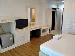 Golden Dragon Resort