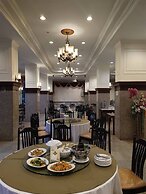 Golden Dragon Resort