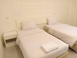 Golden Dragon Resort