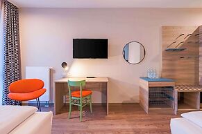 Ramada Encore by Wyndham Munich Messe