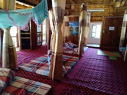 Yen Nhu Guesthouse - Hostel