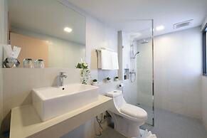 O2 Grand Suvarnabhumi Airport - Free Scheduled Shuttle from Hotel to S