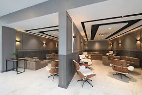 O2 Grand Suvarnabhumi Airport - Free Scheduled Shuttle from Hotel to S