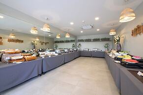 O2 Grand Suvarnabhumi Airport - Free Scheduled Shuttle from Hotel to S