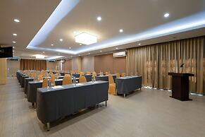 O2 Grand Suvarnabhumi Airport - Free Scheduled Shuttle from Hotel to S