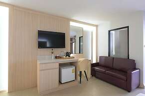 O2 Grand Suvarnabhumi Airport - Free Scheduled Shuttle from Hotel to S