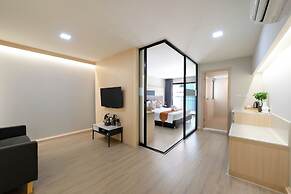 O2 Grand Suvarnabhumi Airport - Free Scheduled Shuttle from Hotel to S