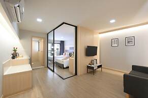 O2 Grand Suvarnabhumi Airport - Free Scheduled Shuttle from Hotel to S