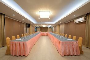 O2 Grand Suvarnabhumi Airport - Free Scheduled Shuttle from Hotel to S