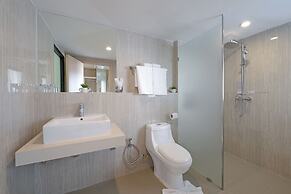 O2 Grand Suvarnabhumi Airport - Free Scheduled Shuttle from Hotel to S