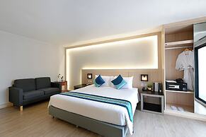 O2 Grand Suvarnabhumi Airport - Free Scheduled Shuttle from Hotel to S