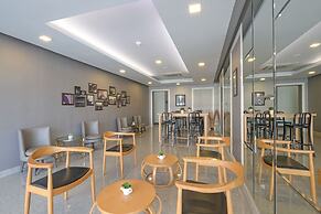 O2 Grand Suvarnabhumi Airport - Free Scheduled Shuttle from Hotel to S
