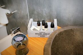 Hermes Rooms for tourists