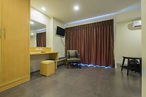 Innara Hotel