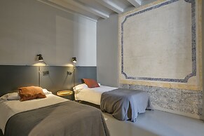 My Address in Plaza Real