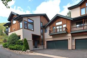 2239a Chamonix 3 Bedroom Home by Redawning