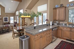 2239a Chamonix 3 Bedroom Home by Redawning