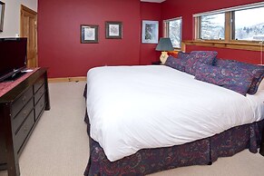 2239a Chamonix 3 Bedroom Home by Redawning