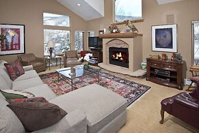 2239a Chamonix 3 Bedroom Home by Redawning