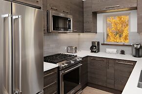 Timberfalls 1905 3 Bedroom Condo by RedAwning