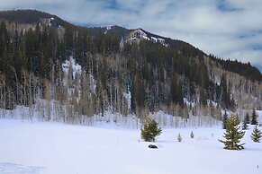 Timberfalls 1905 3 Bedroom Condo by RedAwning