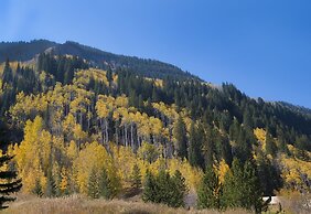 Timberfalls 1905 3 Bedroom Condo by RedAwning