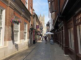 Chaucers Retreat Vacation Home