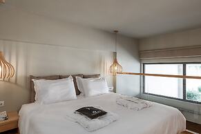 Ikones Seafront Luxury Suites - Adults Only
