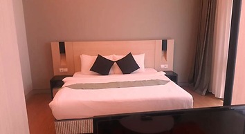 Swiss Garden Residence SS Suite