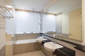 Swiss Garden Residence SS Suite