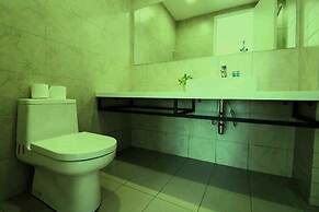 Swiss Garden Residence SS Suite