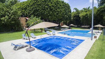 Los Laureles Hotel & Centro de Convenciones