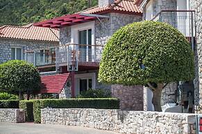 Tyros Boutique Houses