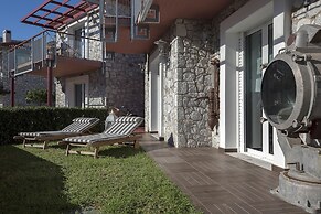 Tyros Boutique Houses