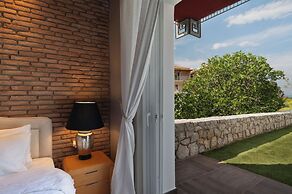 Tyros Boutique Houses