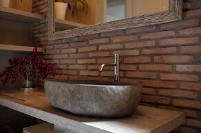 Tyros Boutique Houses