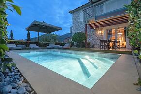 Tyros Boutique Houses